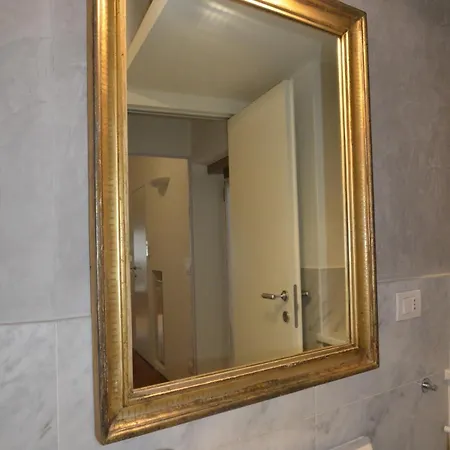 Apartment Casa Nirvana Genoa